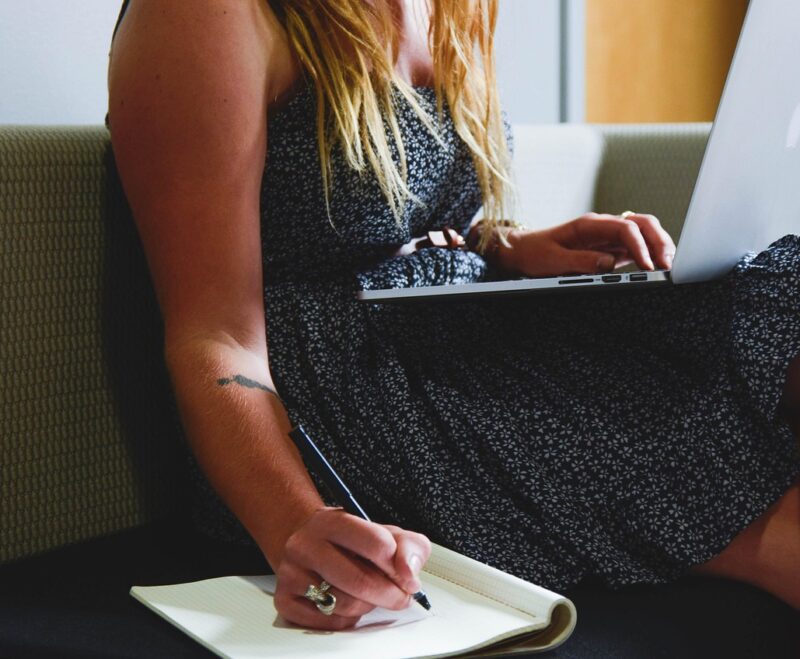 Imatge JOVES EN PRÀCTIQUES