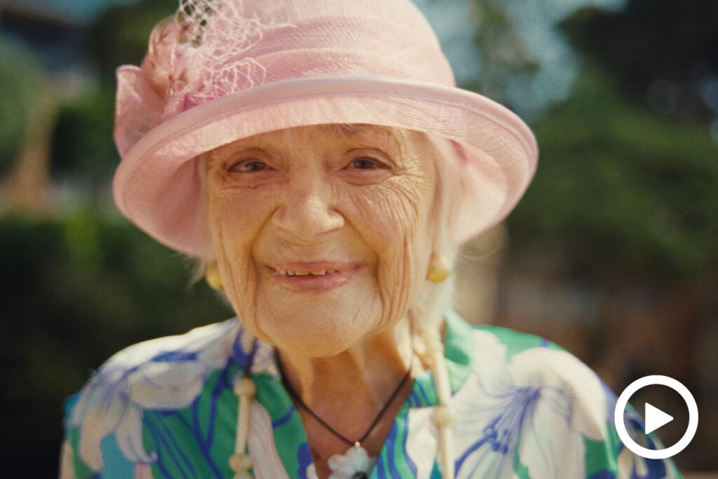 La “Mirada” de Pilarín Bayés a Platja d’Aro