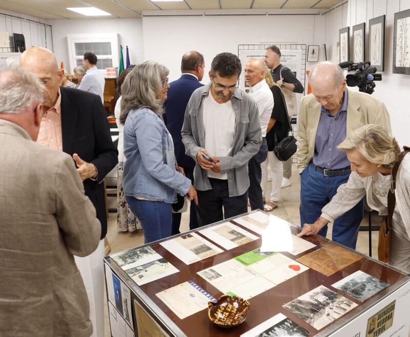 Imatge Exposició “El amor se cita en Playa de Aro”
