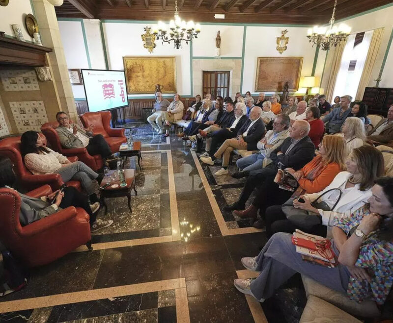 Imatge Primera edició de Sant Jordi vora el mar a S’Agaró