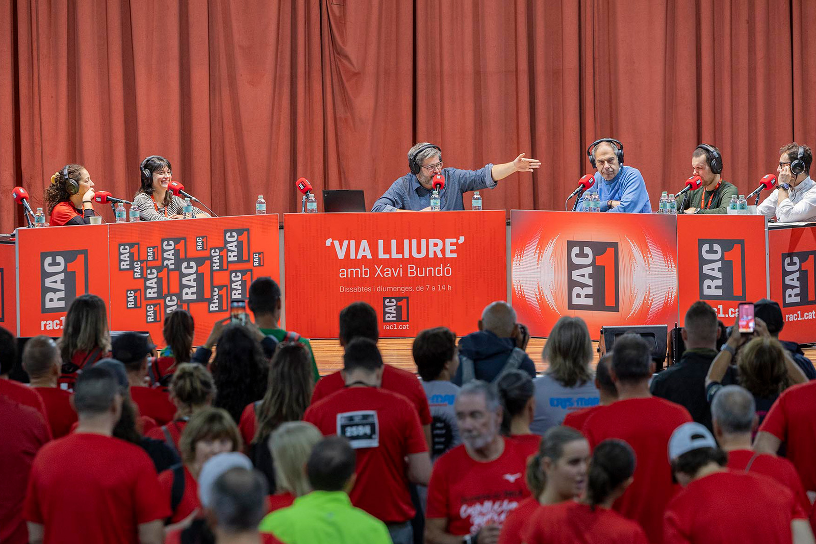 Una matinal de ràdio amb el Via Lliure